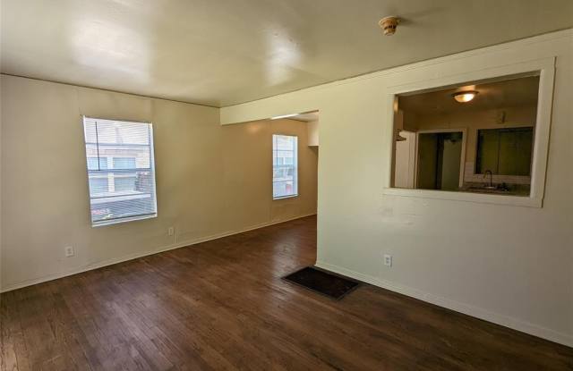 2826 Maryland Avenue Gallery 2