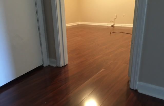 3127 Sloping Terrace Gallery 2