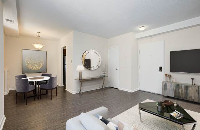 Columbia Uptown Apartments Gallery 3