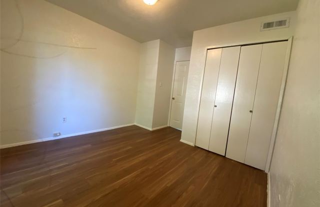 5623 Woodbend Drive Gallery 2
