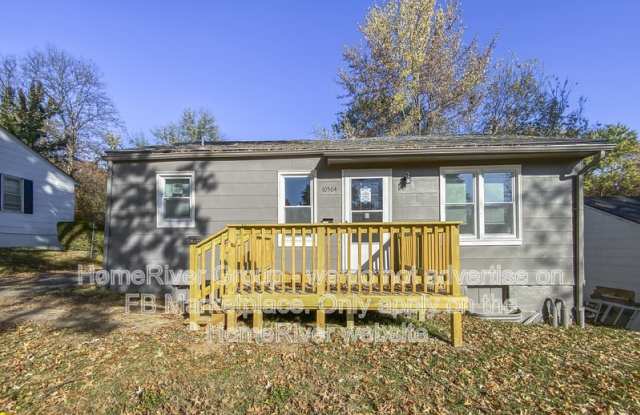 10504 E 27th Ter S - 10504 East 27th Terrace South, Independence, MO 64052