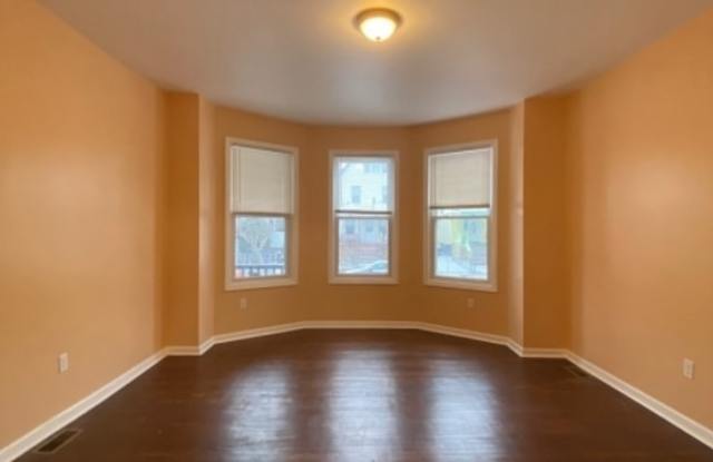 179 N 18TH ST Gallery 3