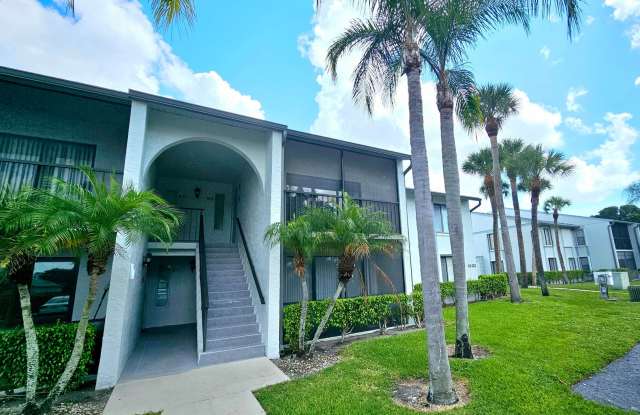 1002 Green Pine Blvd photos photos