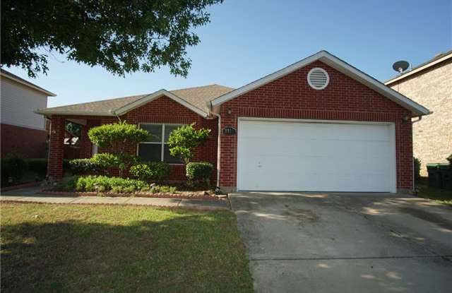 2208 Bolivar Drive - 2208 Bolivar Drive, Arlington, TX 76002