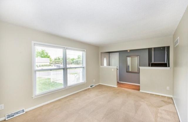 10242 Connell Drive Gallery 4