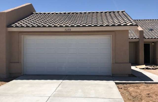 3 bedroom Townhome in Desert Sky! photos photos