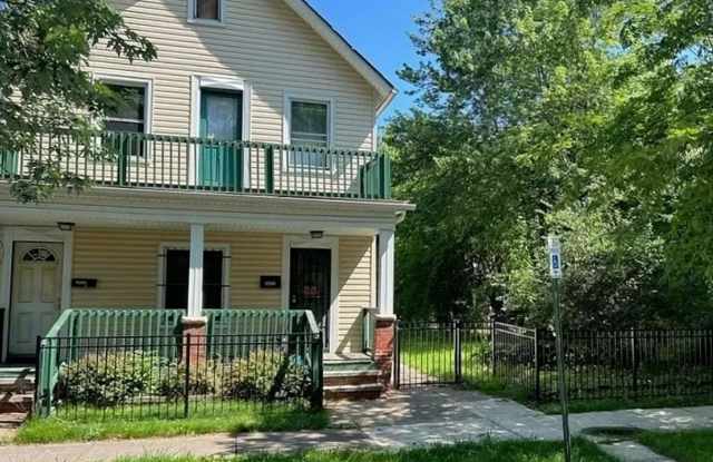 Multi Family Home 3 Bedroom and 1 Bath For Rent Gallery 1