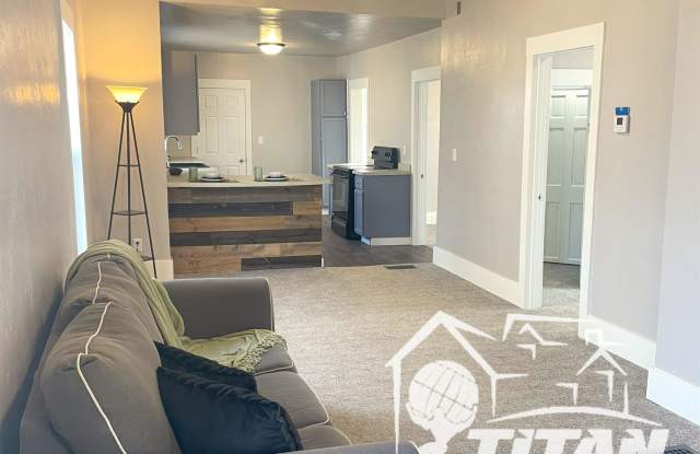 1126 Central Street photos photos