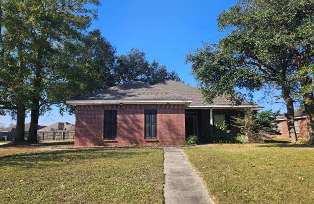 Stunning Executive Custom Built Home with Elite Appliances - 7726 Falcon Circle West, Gulf Hills, MS 39564