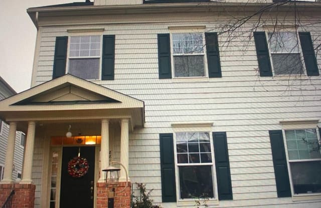 8817 YELLOW HAMMER DRIVE - 8817 Yellow Hammer Drive, Linton Hall, VA 20155