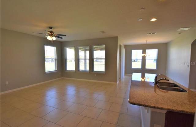 2444 BEACON LANDING CIRCLE Gallery 3