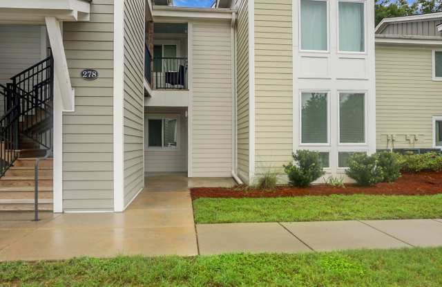 $500 OFF MOVE IN SPECIAL!! 1‑bedroom, 1‑bathroom Condo Mt Pleasant, near Ravenel Bridge! photos photos