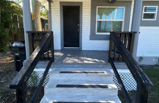1103 DREW STREET - 1103 Drew Street, Clearwater, FL 33755