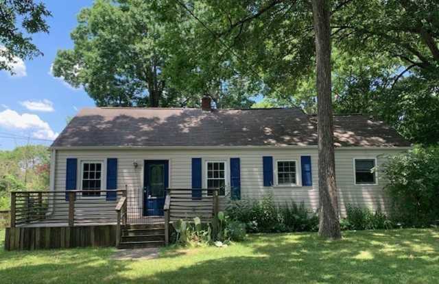 Spacious 1 Level Home w/ Unbelievable Yard! - 907 Idlewild Drive, Nashville, TN 37115