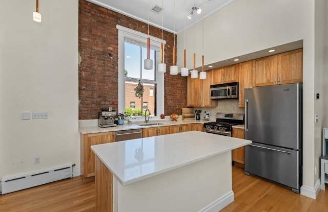 35 Saratoga St photos photos