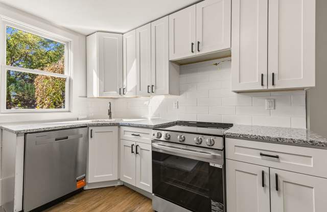 Beautiful 2 bedroom home in Lawrenceville available now! Gallery 1