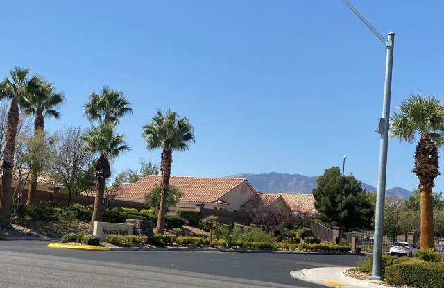 Remarkable totally renovated 2bed 2bath townhome is SW Las Vegas Gallery 4