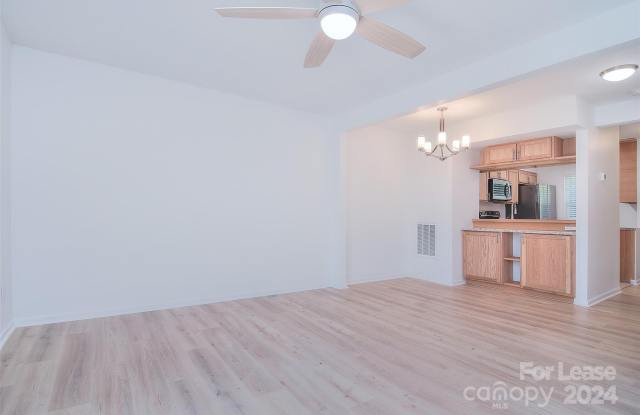 660 Lex Drive Gallery 4