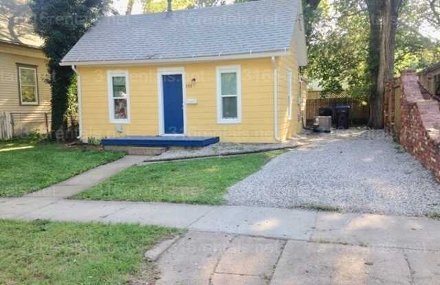 $700 - 1 bed 1 bath - Single Family Home photos photos