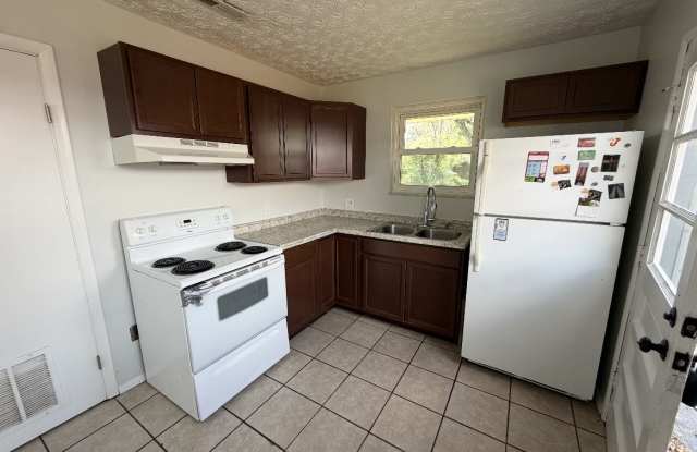 1303 Dellwood Ave photos photos