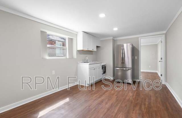 325 54th Avenue N - Unit C Gallery 1