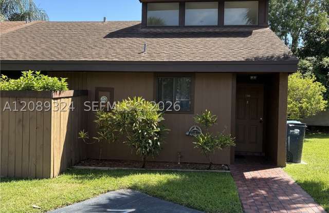 9324 SW 132nd St photos photos