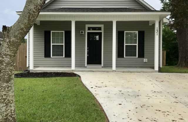 Sweet on Sanders! - 131 Sanders Street, Jacksonville, NC 28540