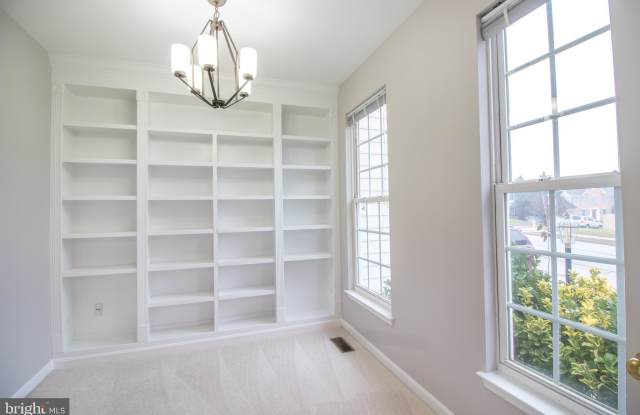 13550 SHARDLOW COURT Gallery 4