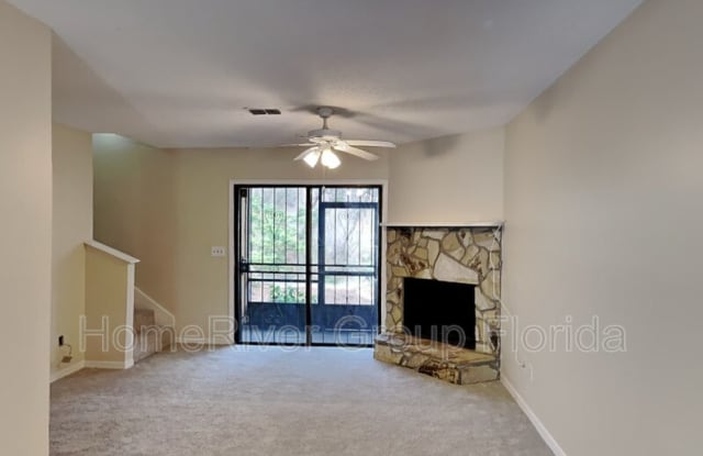 7639 Jana Ln S - 7639 Jana Lane South, Jacksonville, FL 32210