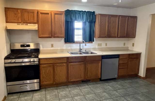50 North Kimberly Avenue - 1 Gallery 2