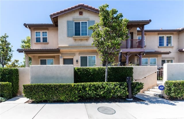 579 W Honey Tree Way - 579 W Honey Tree Way, Orange, CA 92865