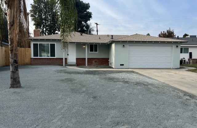 1829 South Madsen Street - 1829 South Madsen Street, Visalia, CA 93277