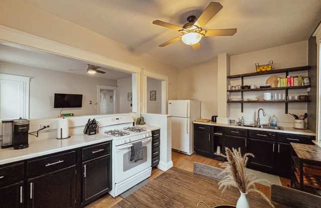 2270 Monroe Avenue - 2 Gallery 2