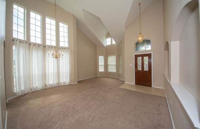 437 Twin Knoll Drive Gallery 3