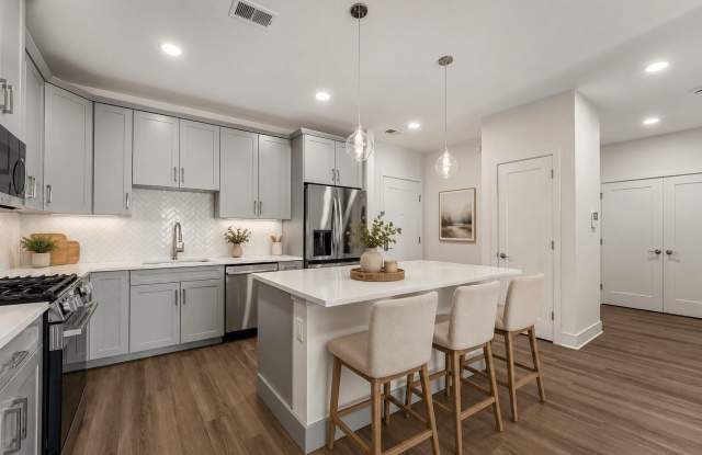 Madison Mall Apartments photos photos