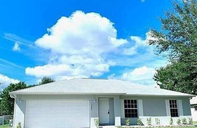1006 Fairplay Avenue NW - 1006 Fairplay Avenue Northwest, Palm Bay, FL 32907