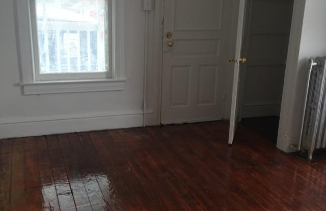 5 Bedroom, 1 Bath, Parking-York City SD photos photos