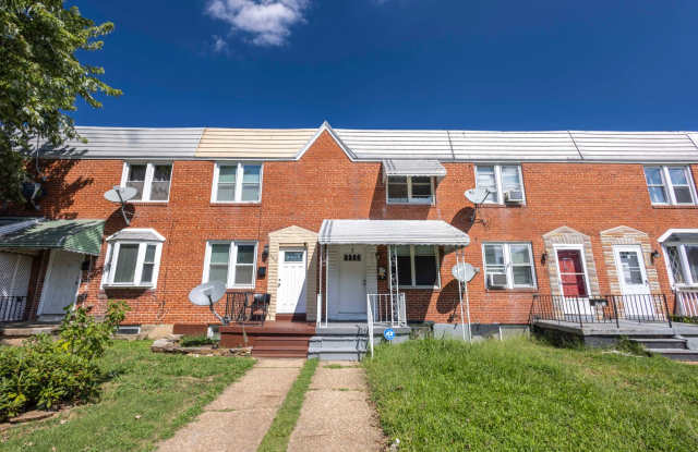 Charming 2BD/1BA Townhome in Morrell Park, MD! Gallery 1