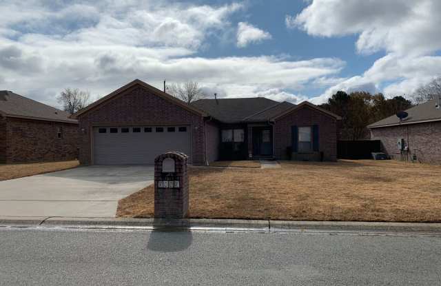 1001 Mesquite Trail, Jacksonville AR 72076 - Nice 3br 2ba minutes from LRAFB Gallery 1
