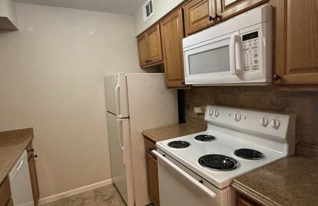 6176 Knoll Lane Court Gallery 3