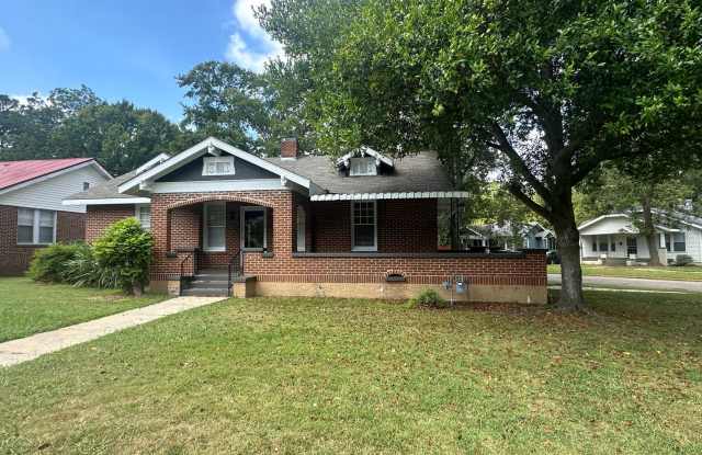1536 WOODSTOCK AVENUE Anniston, AL 36207 photos photos