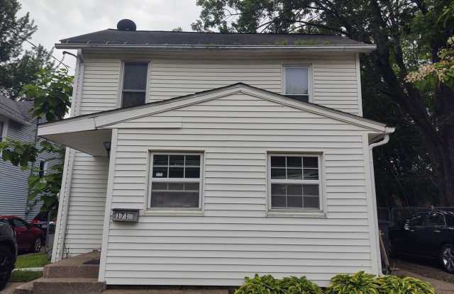 2 Bedroom House in Rock Island photos photos