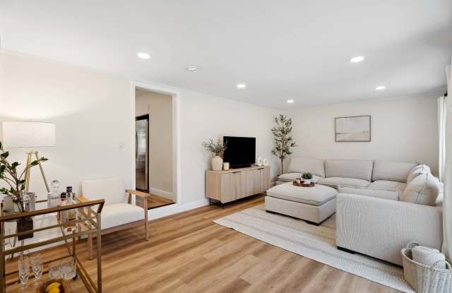 28 Argonne Road W photos photos 28 Argonne Road W photos photos
