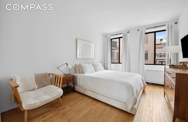 167 Perry Street Gallery 3
