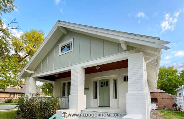 Charming 4 Bedroom, 2 Bath House for Rent photos photos