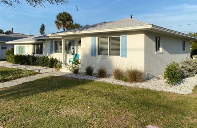 751 MANDALAY AVENUE - 751 Mandalay Avenue, Clearwater, FL 33767