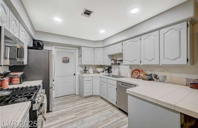 700 Capri Drive photos photos