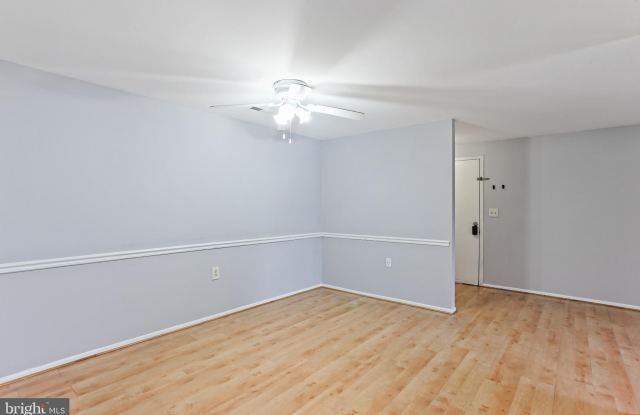 18200 SWISS CIRCLE Gallery 4