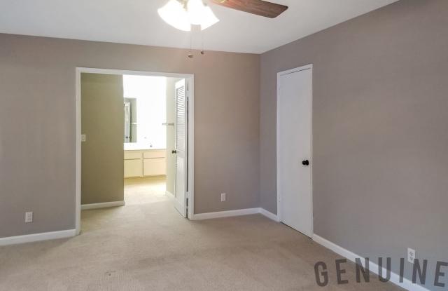 75 Streamwood Gallery 3