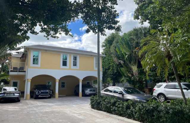 1948 NE 2nd St photos photos